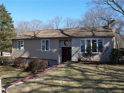 176 Sumner Avenue, Warwick, RI 02888