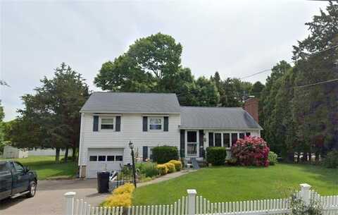 9 David Avenue, Westerly, RI 02891
