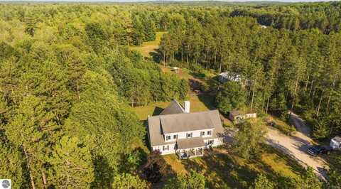 6061 Hodge Road, Kingsley, MI 49649