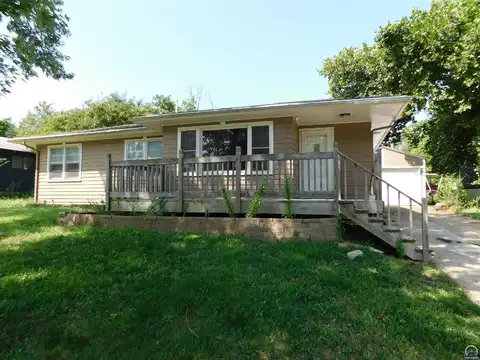 3505 SW Brendan AVE, Topeka, KS 66611