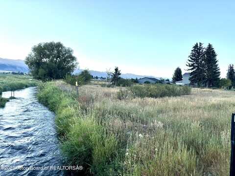 350 COUNTY RD 114, Freedom, WY 83120