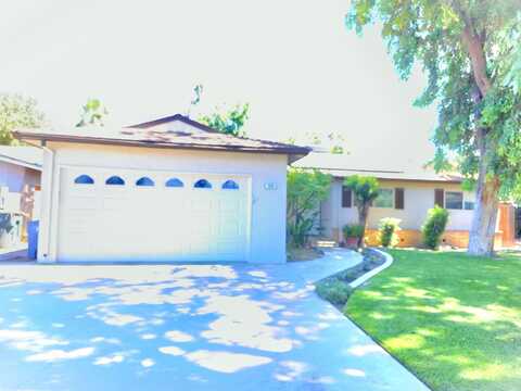 1605 Scott Place, Clovis, CA 93611