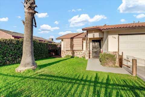 924 S P Street, Tulare, CA 93274