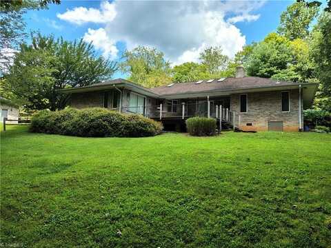 229 Cabin Trail, Lowgap, NC 27024