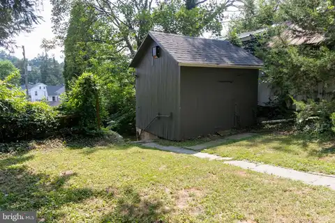 6 E MAIN STREET, MOUNTVILLE, PA 17554