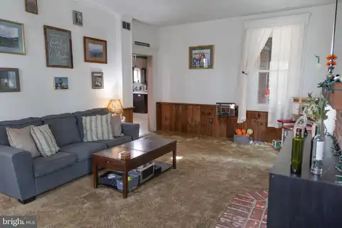 6 E MAIN STREET, MOUNTVILLE, PA 17554