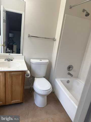 2902 SAND CREEK WAY, DISTRICT HEIGHTS, MD 20747