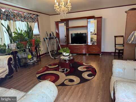 4416 E HOWELL STREET, PHILADELPHIA, PA 19135