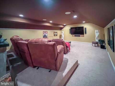 95 RITTENHOUSE CIRCLE, NEWTOWN, PA 18940