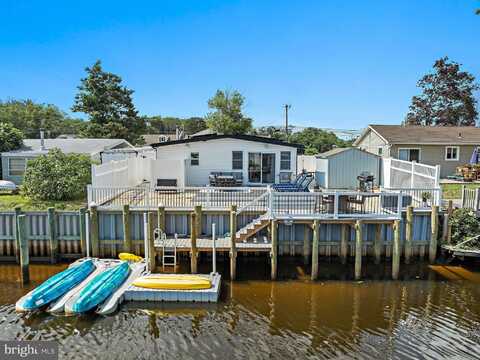 11 CHARLES BOULEVARD, MANAHAWKIN, NJ 08050