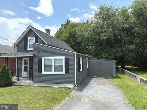 202 W 5TH STREET, WAYNESBORO, PA 17268