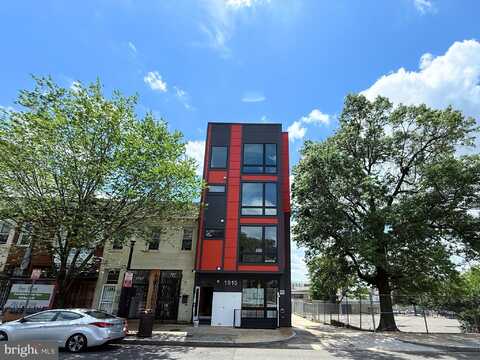 1915 BENNING RD NE, WASHINGTON, DC 20002