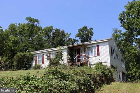 1352 POWELLS VALLEY ROAD, HALIFAX, PA 17032