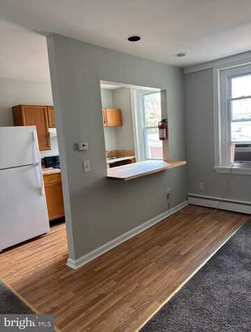13 W UNION STREET, BURLINGTON, NJ 08016