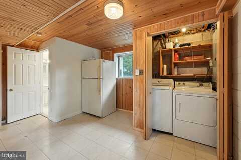 5011 ROSLYN ROAD, ANNANDALE, VA 22003