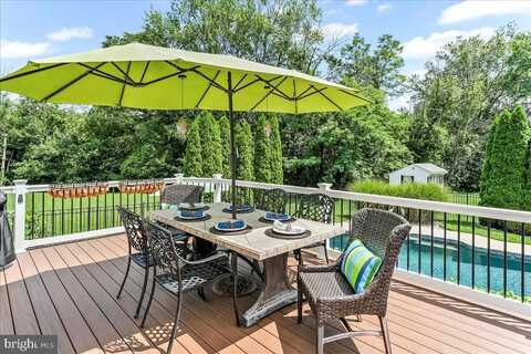 882 SHAVERTOWN ROAD, GARNET VALLEY, PA 19060
