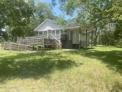 828 Wilkins Road, Belhaven, NC 27810