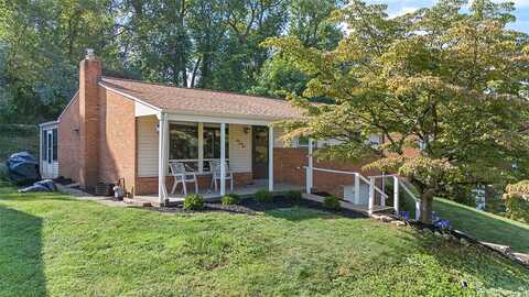 141 Sheldon Ave, Greentree, PA 15220
