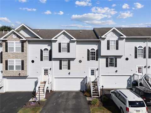 1107 Arrowhead Dr, Strabane, PA 15301