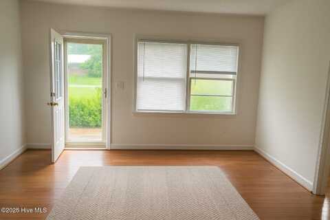 917 Jackson Store Road, Beulaville, NC 28518
