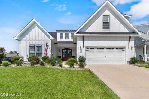 165 Spicer Lake Drive, Holly Ridge, NC 28445