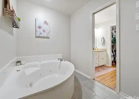 Windsor Valley, NORTH LITTLE ROCK, AR 72116