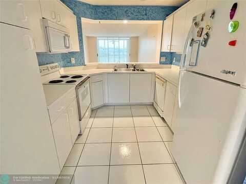 Trent Dr, Tamarac, FL 33321