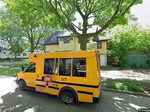 Melvina, MILWAUKEE, WI 53212