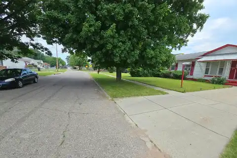 Belltree, FLINT, MI 48504