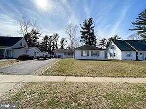 Manor, WILLINGBORO, NJ 08046