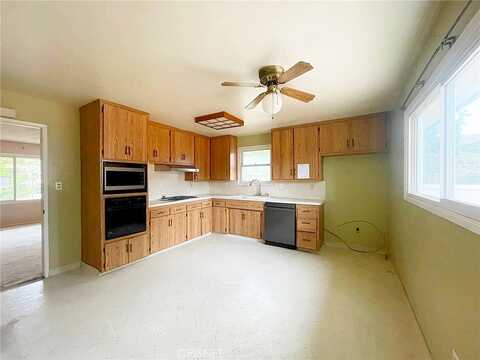 Harvest, GRANADA HILLS, CA 91344