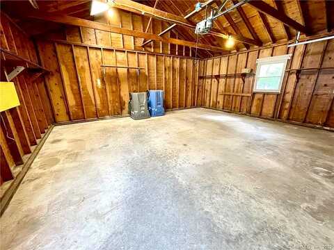Center, MANCHESTER, CT 06040