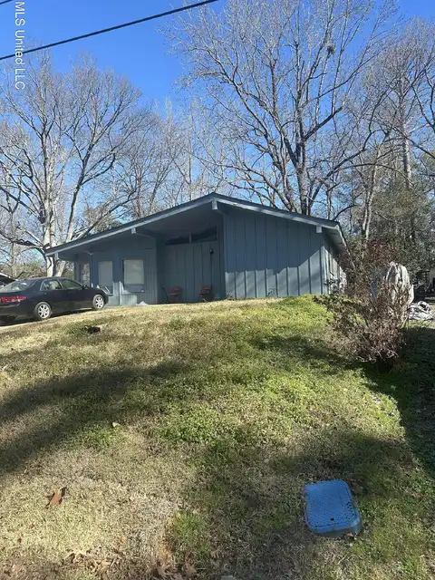 Marwood, JACKSON, MS 39212