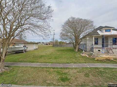 Chinchilla, ARABI, LA 70032