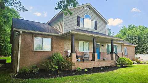 Lee, COTTONTOWN, TN 37048