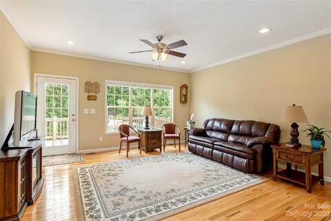 Silver Lining, HENDERSONVILLE, NC 28792