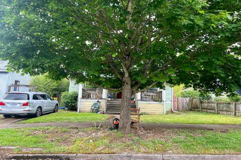 18Th, PORTLAND, OR 97211