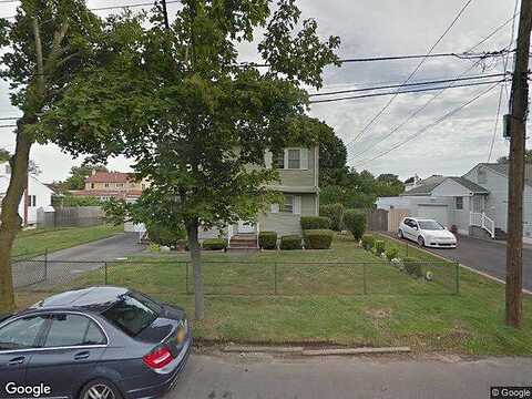 49Th, LINDENHURST, NY 11757