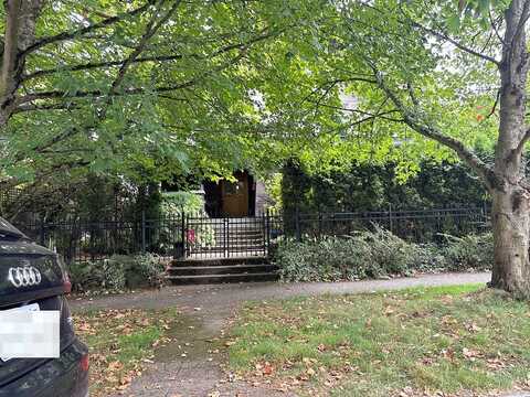 21St, SEATTLE, WA 98112