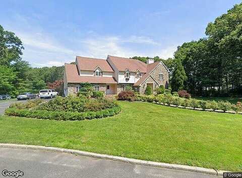 Diana, MEDFORD, NY 11763