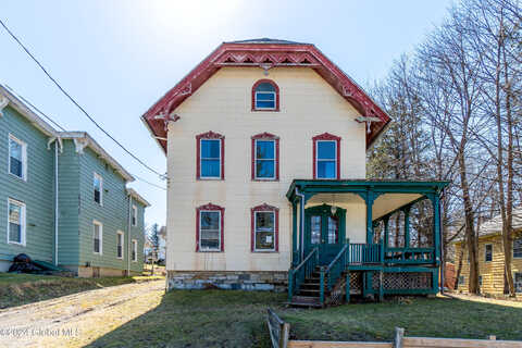 Classic, HOOSICK FALLS, NY 12090