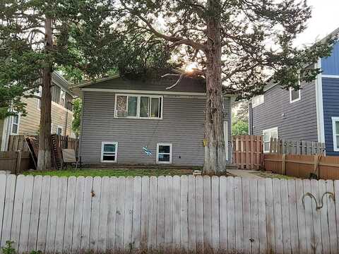 Queen, MINNEAPOLIS, MN 55411