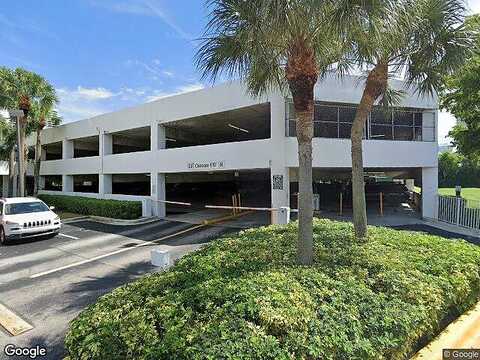 Ne 192Nd St Ph 16, MIAMI, FL 33180