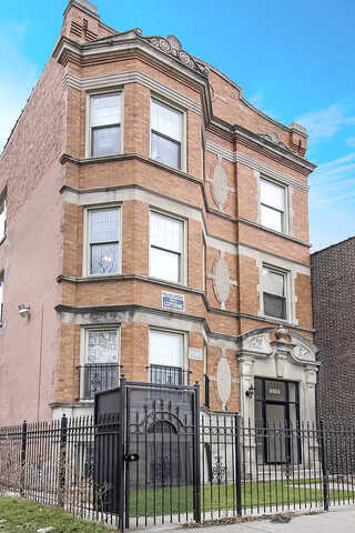 Prairie, CHICAGO, IL 60615