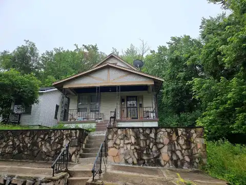 Albertine, SAINT LOUIS, MO 63136