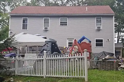 Phillipswood, SANDOWN, NH 03873