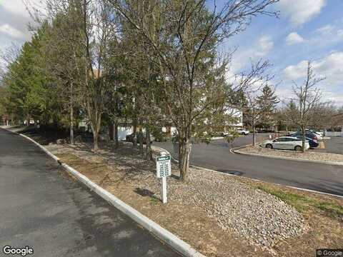 Deer Ct, MIDDLETOWN, NY 10940