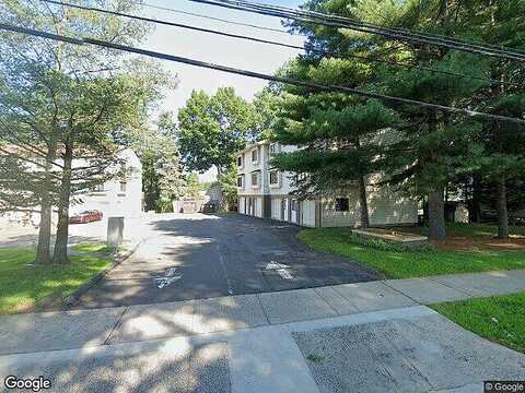 Colony, MERIDEN, CT 06450