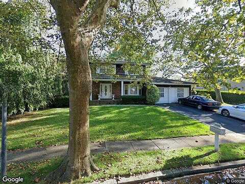 Gleason, DIX HILLS, NY 11746