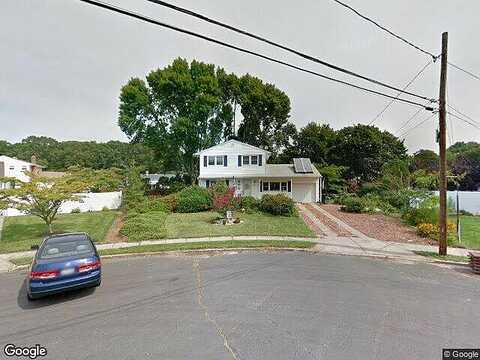 Leo, BAY SHORE, NY 11706